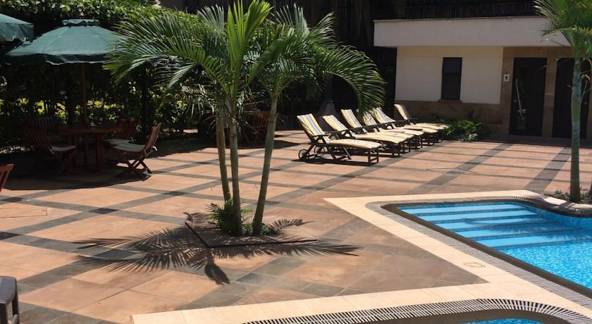 Jacaranda Hotel Найроби Экстерьер фото