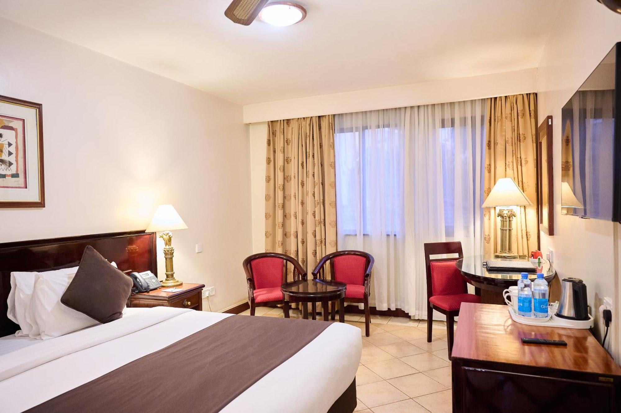 Jacaranda Hotel Найроби Экстерьер фото
